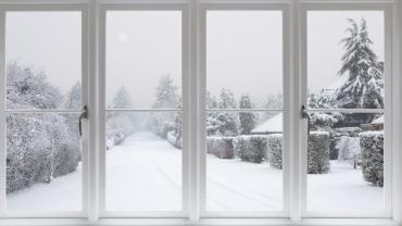 Зимняя установка пластиковых окон